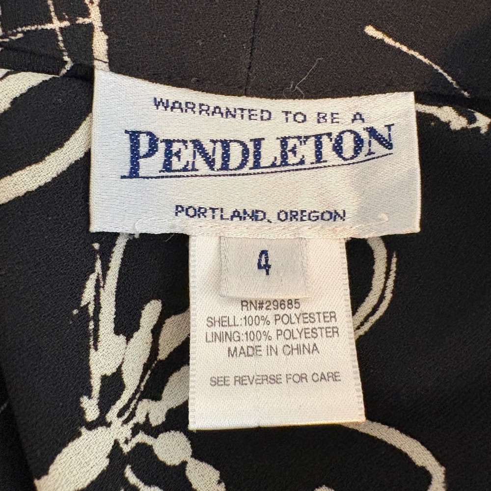 Pendleton Womens Black White Abstract Floral Short Sleeve Button Up Blouse Sz 4 - Picture 5 of 6